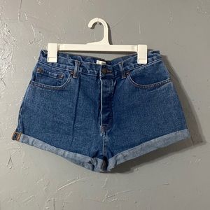 Short jean shorts